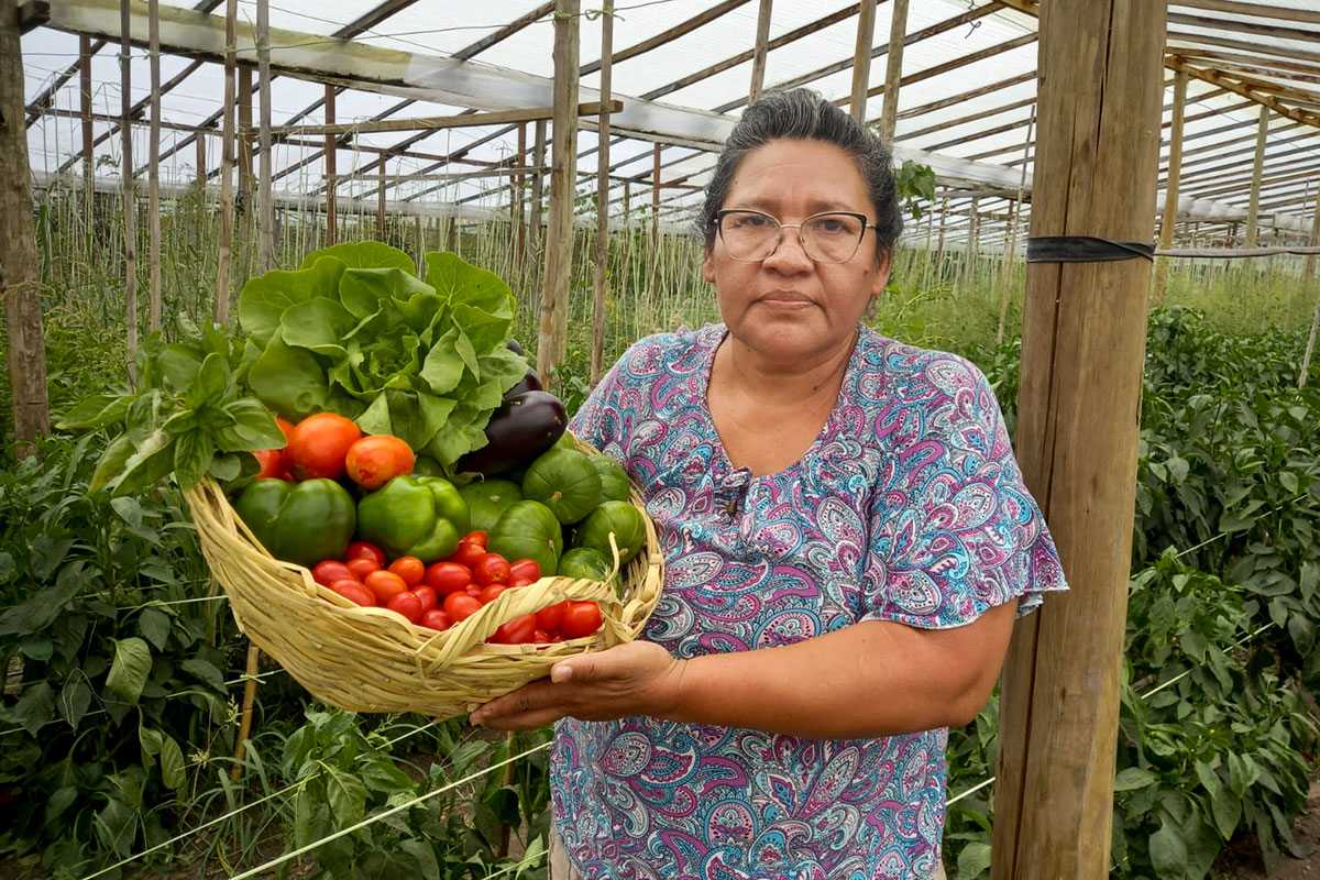 Mercedes taboada en su campo agroecologíco de Florencio Varela - FAO