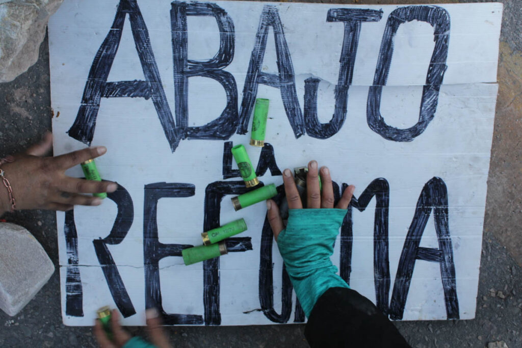 Represion en Jujuy contra para protestar contra la reforma consitucional de Gerardo Morales.