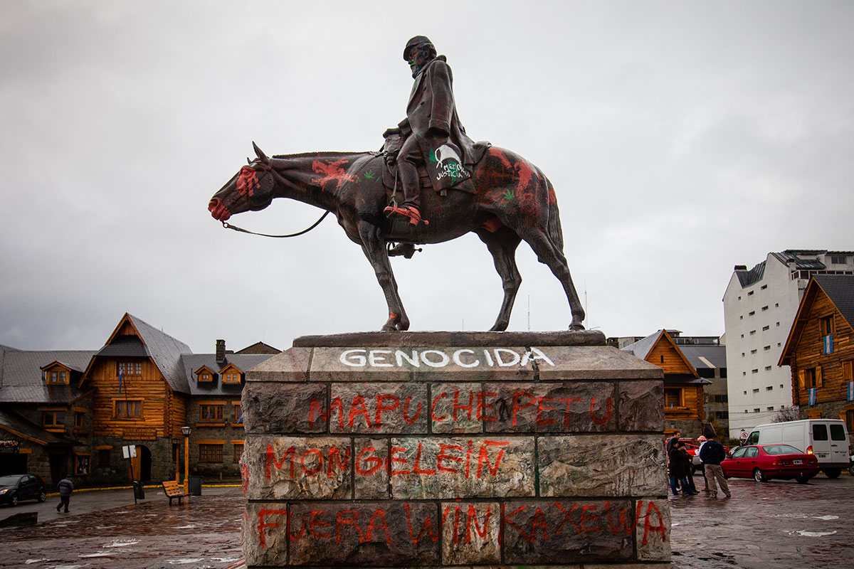 Estatua de Julio Argentino Roca en el centro de Bariloche