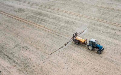 Fumigarte con agrotóxicos a diez metros de tu casa: un proyecto de ley a pedir del agronegocio