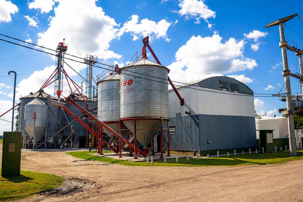 Una cooperativa entre Santa Fe y Córdoba para salvar la producción lechera