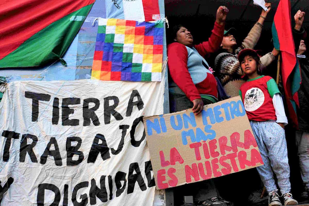 Ley de Tierras contexto global -Entrevista Carlos Duarte