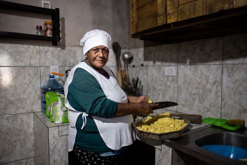 De las ollas de la carencia a los comedores de la abundancia